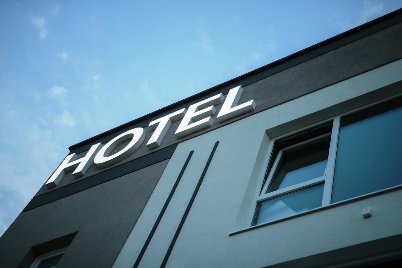 Hotel Sax Gracanica Gracanica  ภายนอก รูปภาพ